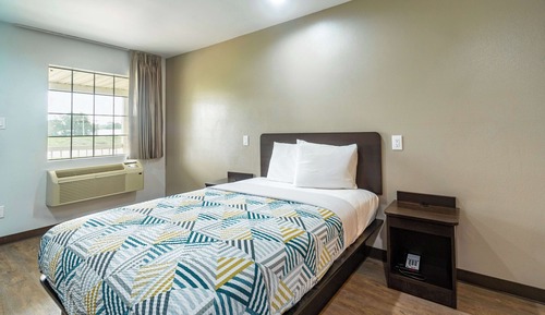 Deluxe Room, 1 Double Bed, Non Smoking, Refrigerator & Microwave