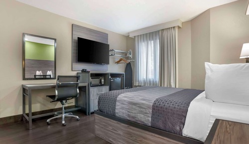 Comfort Room, 1 Queen Bed, Accessible, Non Smoking