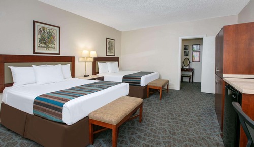 Deluxe Room, 2 Double Beds, Non Smoking (First Floor)