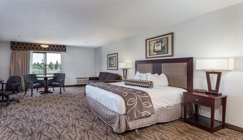 Standard Room, 1 King Bed