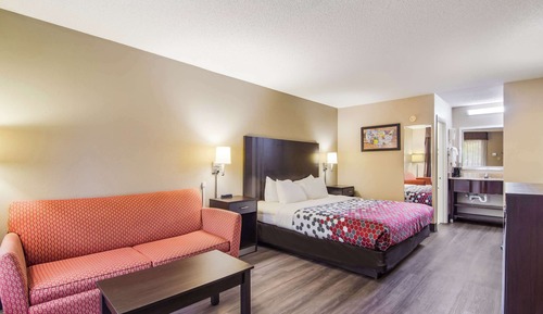 Standard Room, 1 King Bed, Smoking