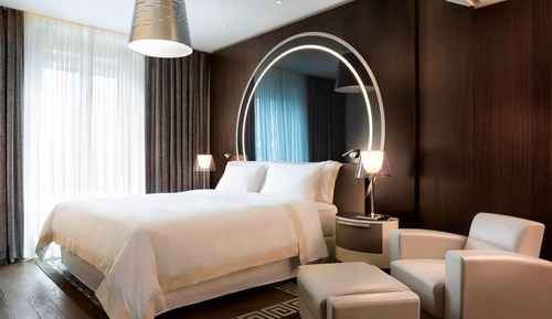 Suite, 1 King Bed, Non Smoking