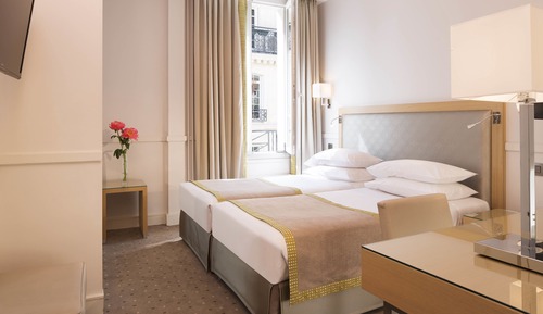 Club Twin Room