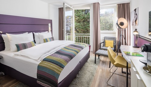 Standard Room, 1 Double Bed, Garden View
