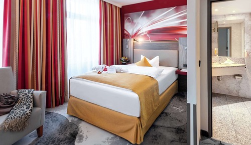 Standard Room, 1 Queen Bed, Non Smoking