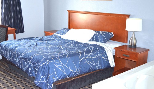Suite, 1 King Bed, Non Smoking (Jacuzzi)