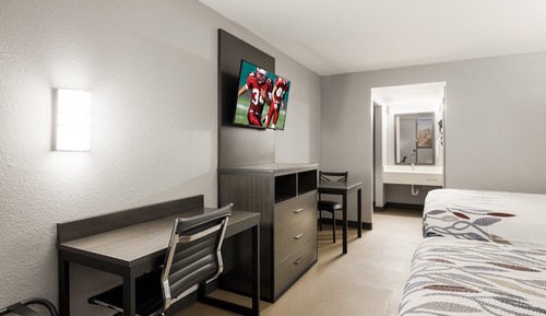 Standard Room, 2 Queen Beds, Non Smoking (2nd Floor)