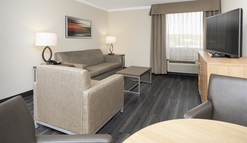 Suite, 1 Bedroom, Accessible (Accessible Tub)