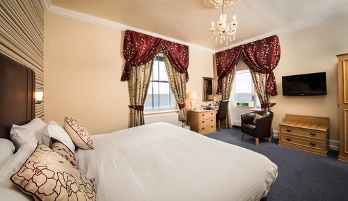 Superior Room, 1 King Bed, Non Smoking, Sea View