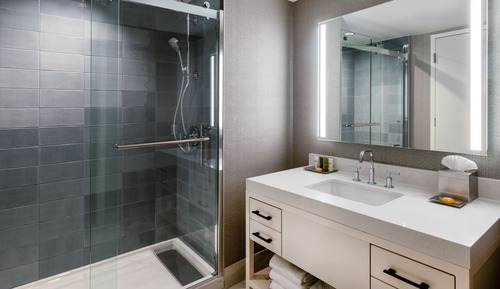 Studio Suite, 1 King Bed, City View