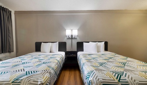 Deluxe Room, Multiple Beds, Non Smoking, Refrigerator & Microwave
