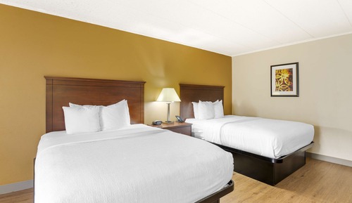 Standard Room, 2 Queen Beds, Non Smoking, Microwave