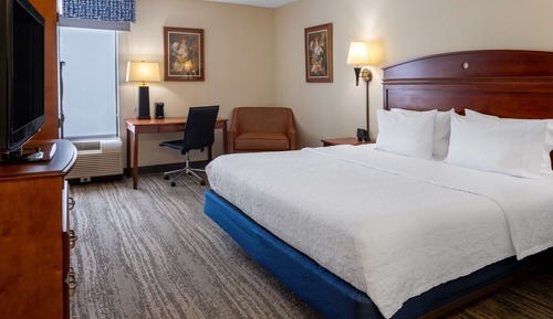 One king bed non smoking