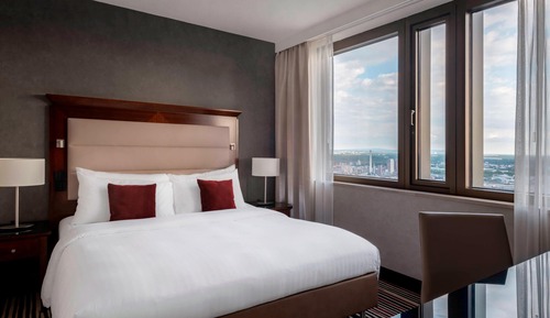 Junior Suite, 1 King Bed, Non Smoking