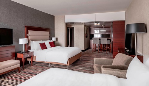 Club Suite, 1 King Bed with Sofa bed, Non Smoking