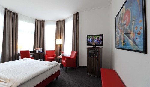 Deluxe Room, 1 King Bed