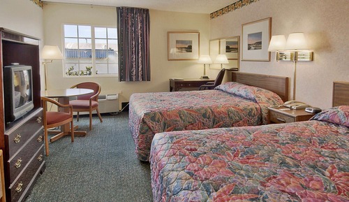 Standard Room, 2 Queen Beds