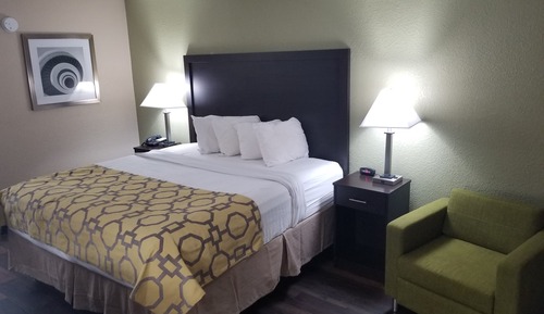 Deluxe Studio Suite, 1 King Bed, Non Smoking