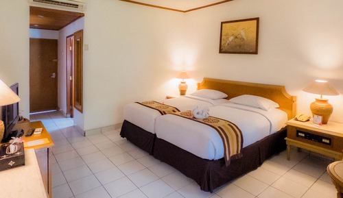 Superior Twin Room, Garden View