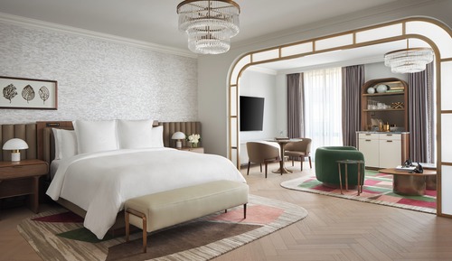 Premier Suite, 1 King Bed (East Wing)