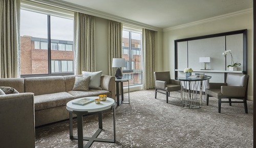 Premier Suite, 1 King Bed (West Wing)