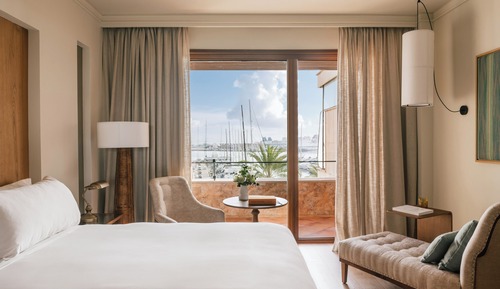 Supreme Room Sea and Cathedral View
