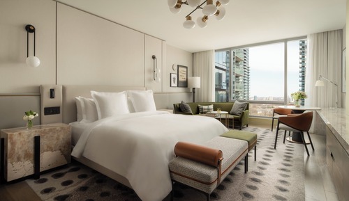 Premier Room, 1 King Bed (Yorkville)