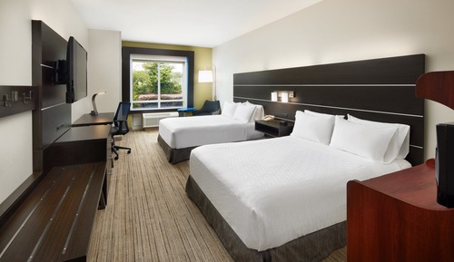 Room, 2 Queen Beds, Accessible (Hearing Accessible, Roll-in Shower)