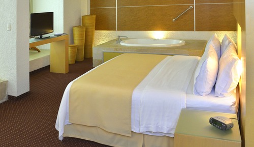 Suite, 1 King Bed