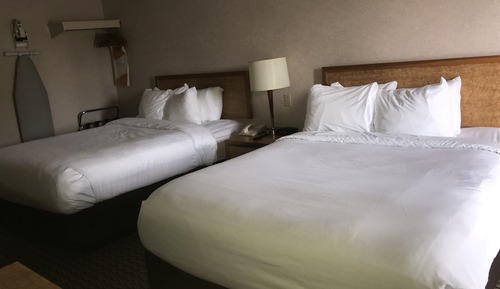 Standard room, 2 Queen Beds, Nonsmoking