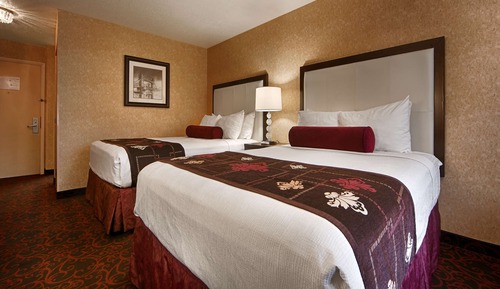 Standard Room, 2 Queen Beds, Accessible, Bathtub