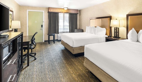 Standard Room, 2 Queen Beds, Non Smoking, Refrigerator & Microwave (Pet Friendly)