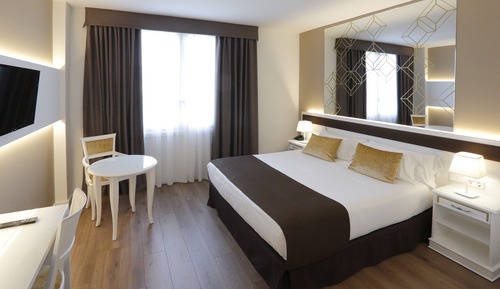 Double Room (King Size)