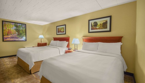 Room, 2 Queen Beds, Non Smoking