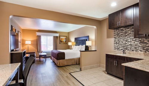 Suite, 1 King Bed, Non Smoking, Refrigerator & Microwave