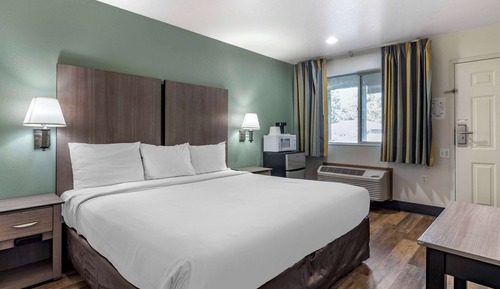 Room, 1 King Bed, Accessible, Non Smoking