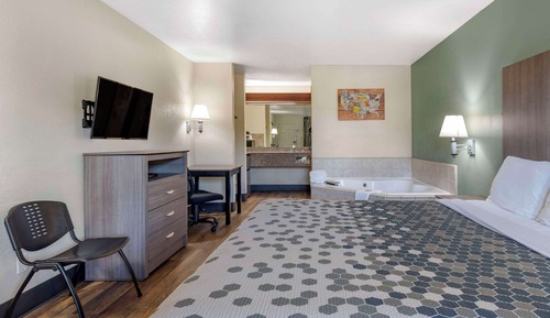 Suite, 1 King Bed, Non Smoking (Whirlpool)