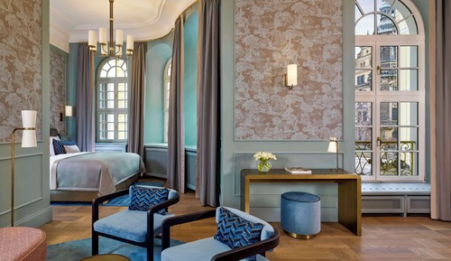 Junior Suite (Castle View)