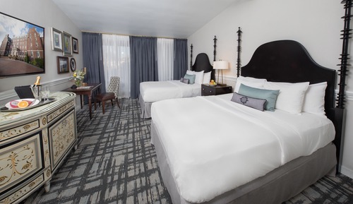 Room, 2 Queens, Newport Guestroom