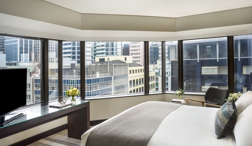 Suite, 1 Bedroom, City View (Dining)