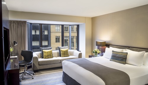 Premium Room, 1 King Bed, Club Lounge Access