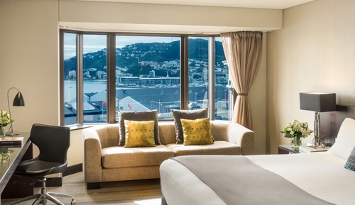 Premium Room, 1 King Bed, Club Lounge Access, Harbor View