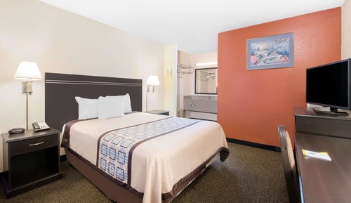 Room, 1 Queen Bed, Non Smoking