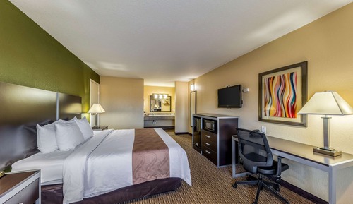 Standard Room, 1 King Bed, Non Smoking