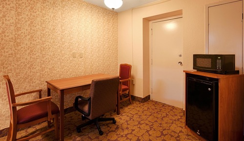 Suite, 1 King Bed, Non Smoking, Jetted Tub