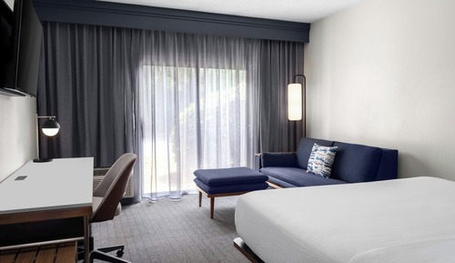 Standard Room, 1 King Bed with Sofa bed, Non Smoking
