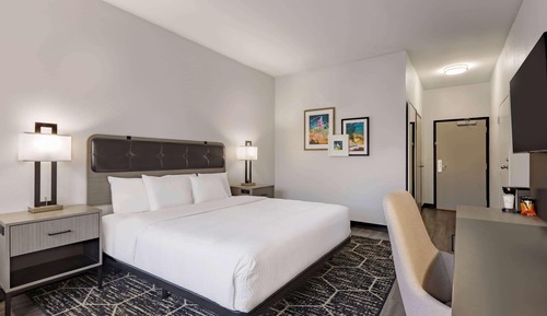 Room, 1 King Bed, Non Smoking