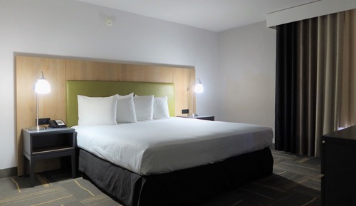 Standard Room, 1 Queen Bed, Accessible