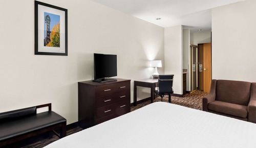 Comfort Single Room, 1 King Bed, Accessible, Non Smoking