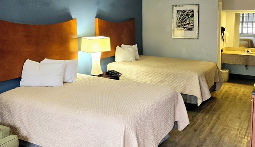 Standard Room, 2 Double Beds, Smoking